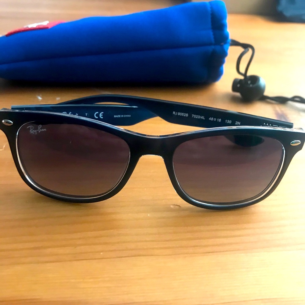 Ray-Ban Junior Wayfarer Sunglasses